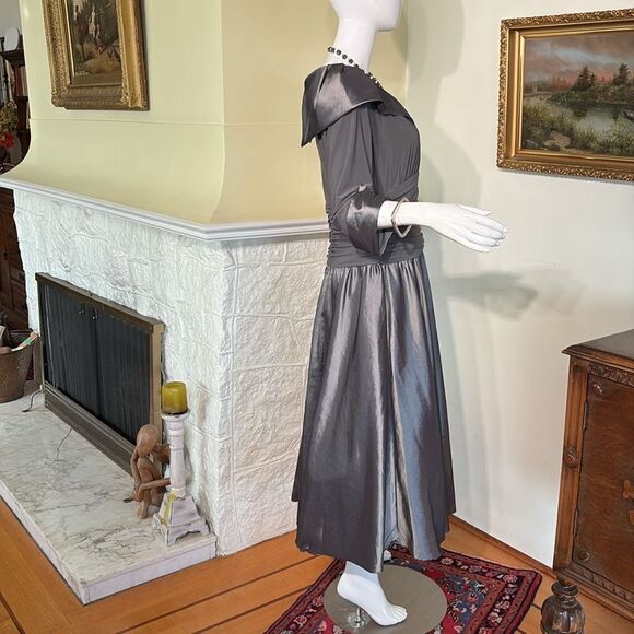 Eliza J 3/4 Sleeve Ruched Waist 50s Inspired Party / Cocktail Dress - Picture 5 of 14